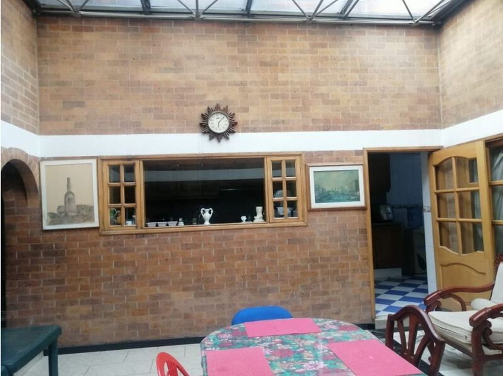 Casa de 6 alcobas en venta en Niza Norte, Bogotá, 450 m² · foto 14 de 20