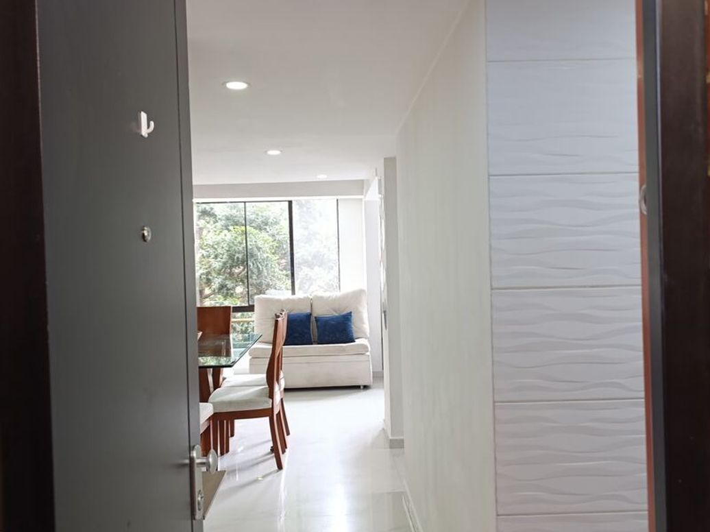 Apartamento de 2 alcobas en venta en Florida Blanca, Bogotá, 61 m² · foto 2 de 20