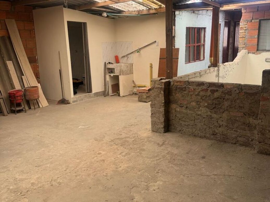 Casa de 9 alcobas en venta en La Ronda, Bogotá, 240 m² · foto 13 de 18