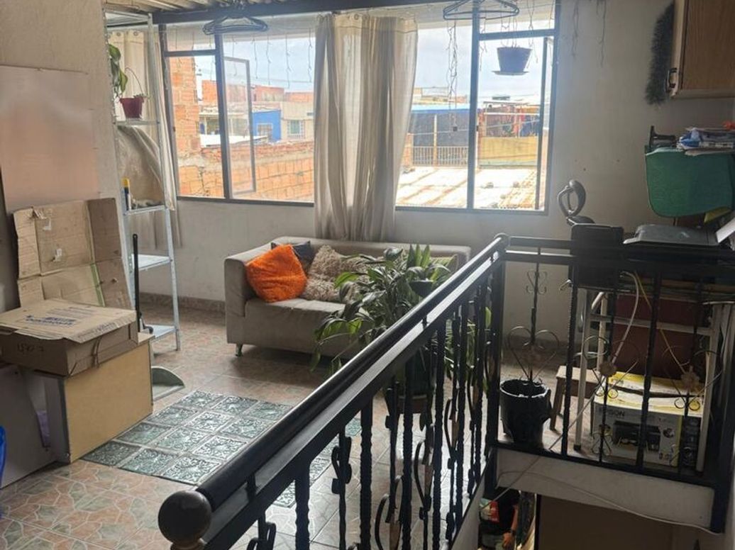 Casa de 9 alcobas en venta en La Ronda, Bogotá, 240 m² · foto 16 de 18