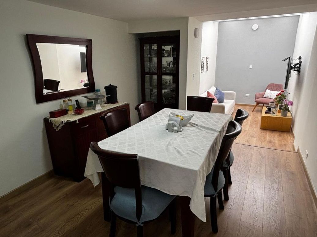 Casa de 3 alcobas en venta en Cedro Salazar, Bogotá, 156 m² · foto 5 de 16