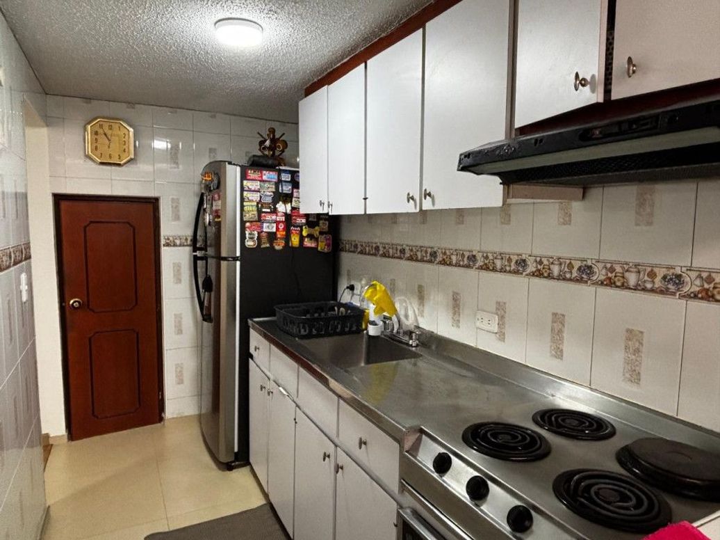 Casa de 3 alcobas en venta en Cedro Salazar, Bogotá, 156 m² · foto 8 de 16