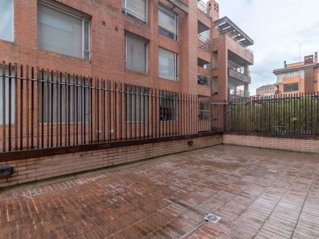 Apartamento de 1 alcoba en venta en Chico Norte Et. Iii, Bogotá, 60 m² · foto 11 de 12