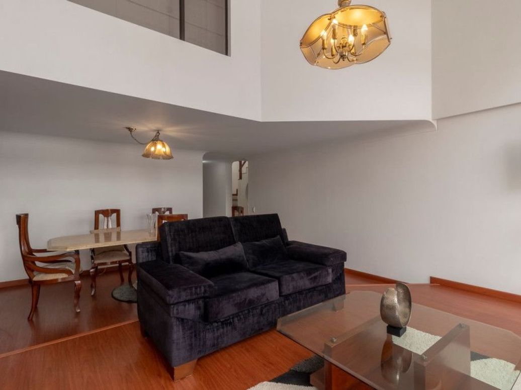 Apartamento de 3 alcobas en venta en Chico, Bogotá, 270 m² · foto 5 de 20