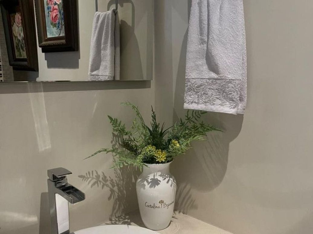 Apartamento de 3 alcobas en venta en La Carolina, Bogotá, 136 m² · foto 8 de 9