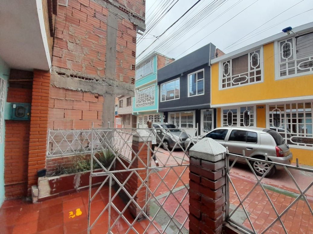 Casa de 3 alcobas en venta en A.S.D, Bogotá, 65 m² · foto 9 de 17