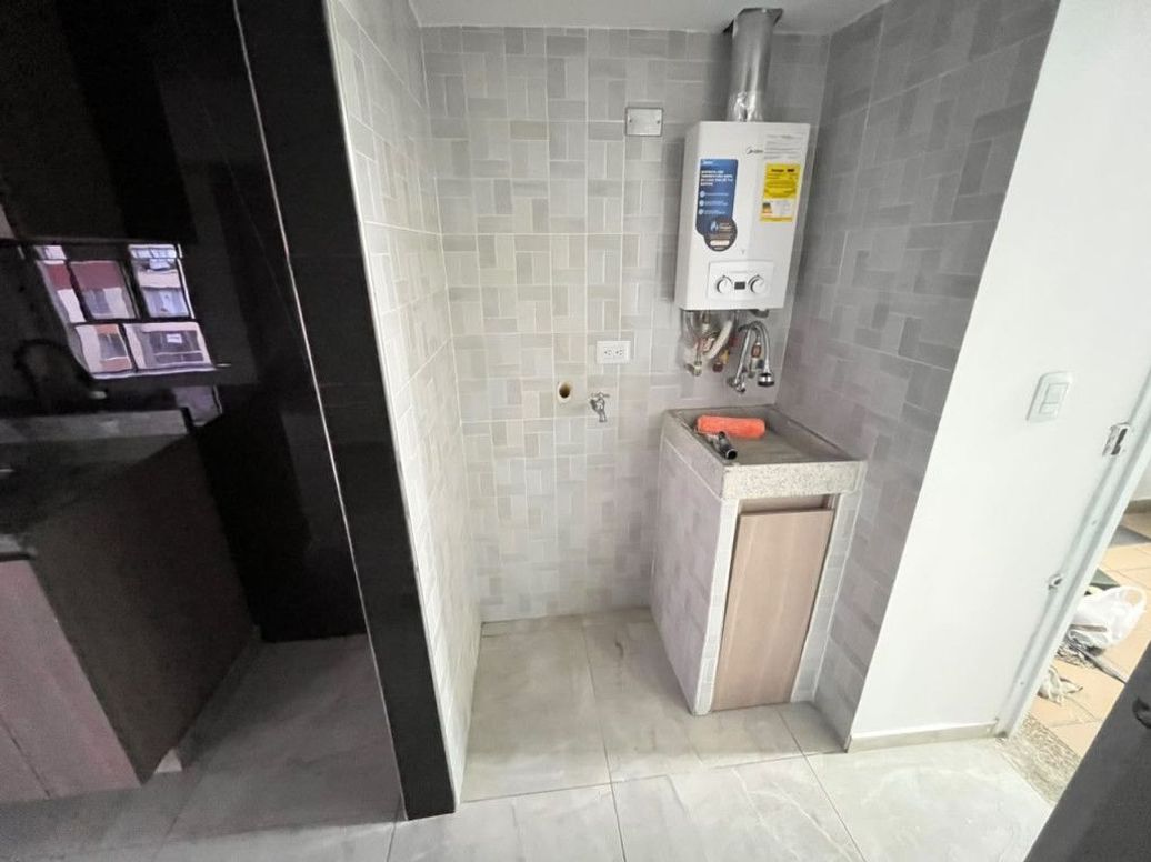 Apartamento de 2 alcobas en arriendo en Almagrario, Bogotá, 31 m² · foto 10 de 11