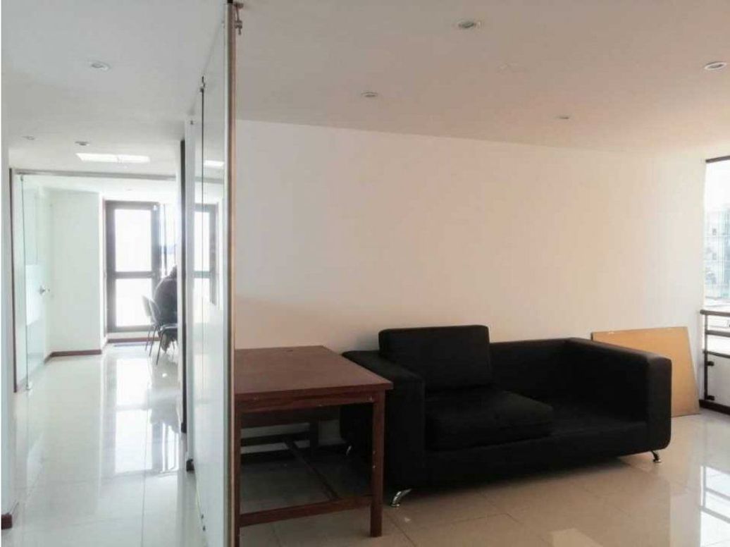 Apartamento de 3 alcobas en venta en Chico, Bogotá, 125 m² · foto 4 de 20