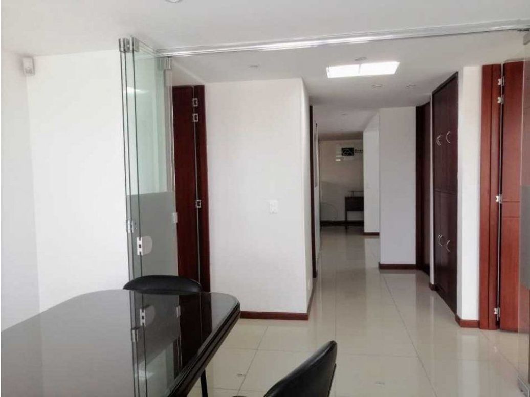 Apartamento de 3 alcobas en venta en Chico, Bogotá, 125 m² · foto 9 de 20