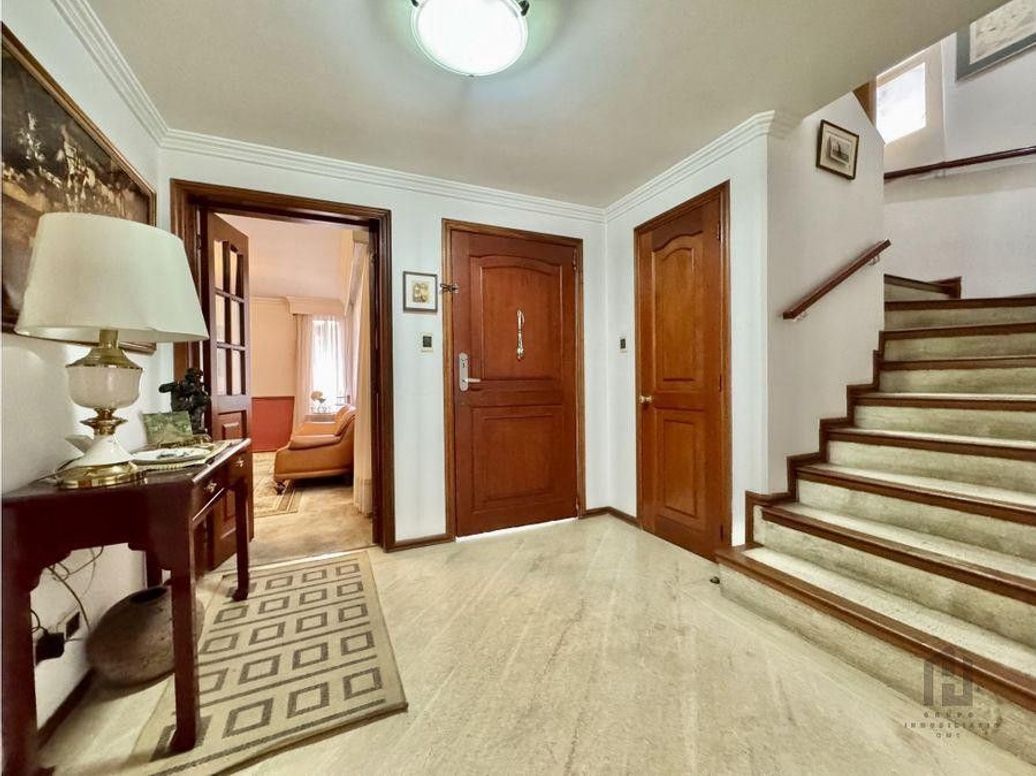 Casa de 4 alcobas en venta en San Patricio, Bogotá, 225 m² · foto 5 de 19