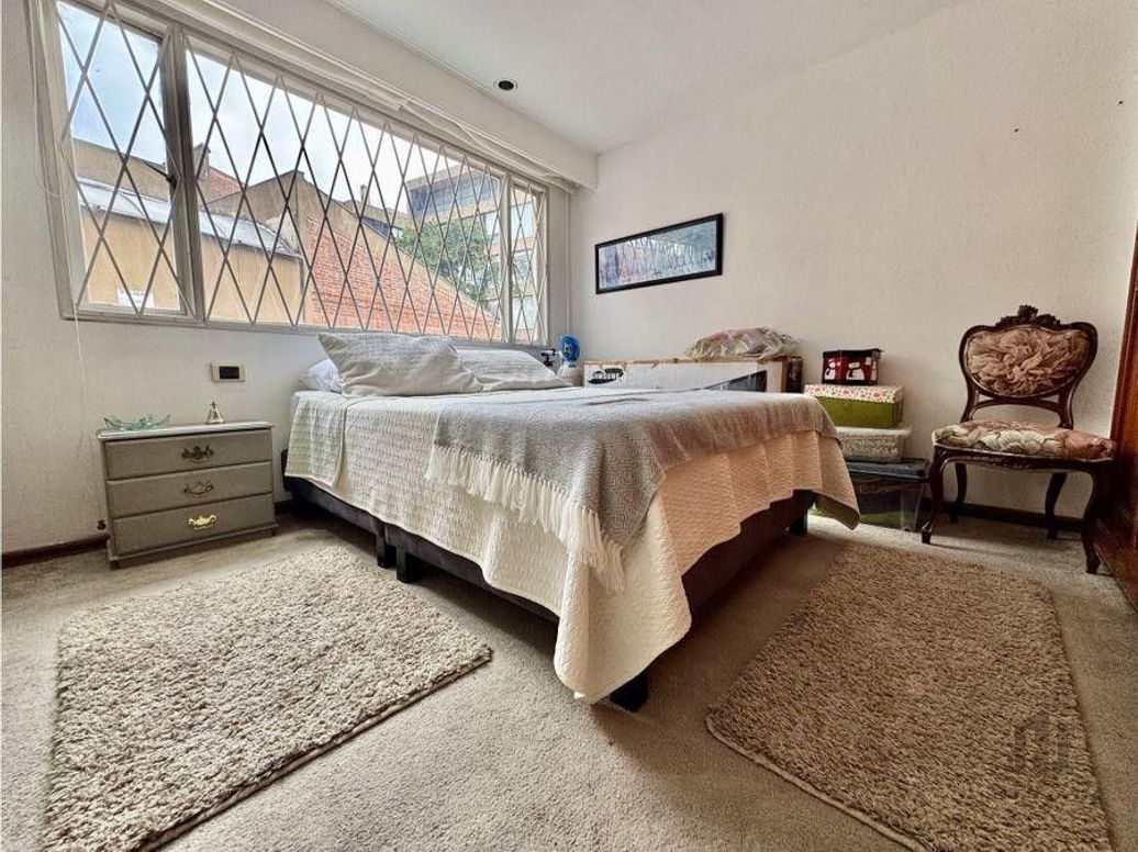 Casa de 4 alcobas en venta en San Patricio, Bogotá, 225 m² · foto 15 de 19