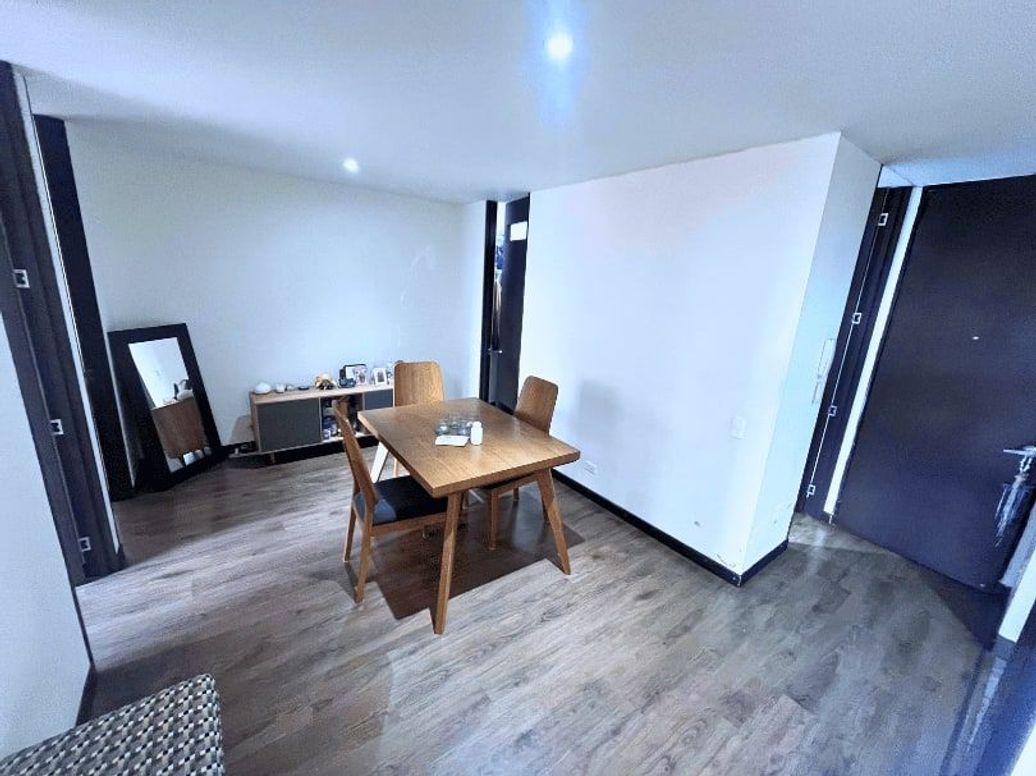 Apartamento de 2 alcobas en venta en Santa Barbara, Bogotá, 72 m² · foto 6 de 18
