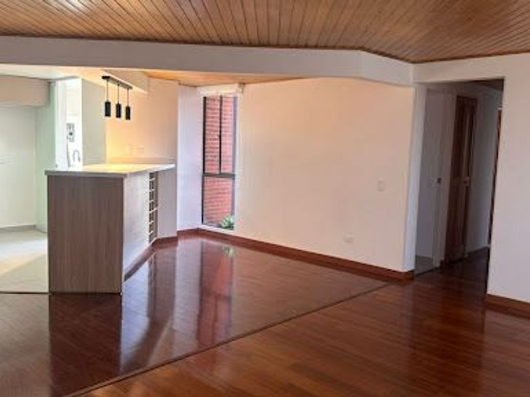 Apartamento de 3 alcobas en arriendo en Alhambra, Bogotá, 93 m² · foto 4 de 10