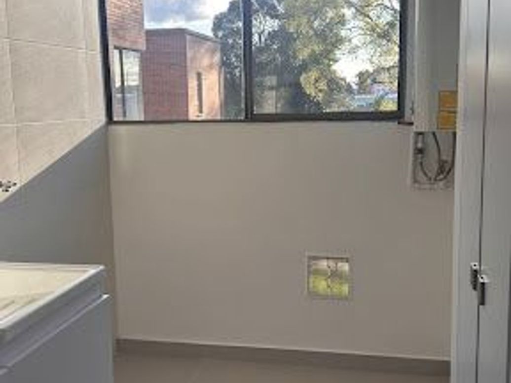 Apartamento de 3 alcobas en arriendo en Alhambra, Bogotá, 93 m² · foto 5 de 10