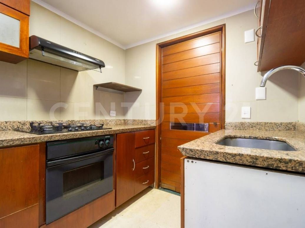 Apartamento de 2 alcobas en venta en Chico Navarra, Bogotá, 95 m² · foto 8 de 14