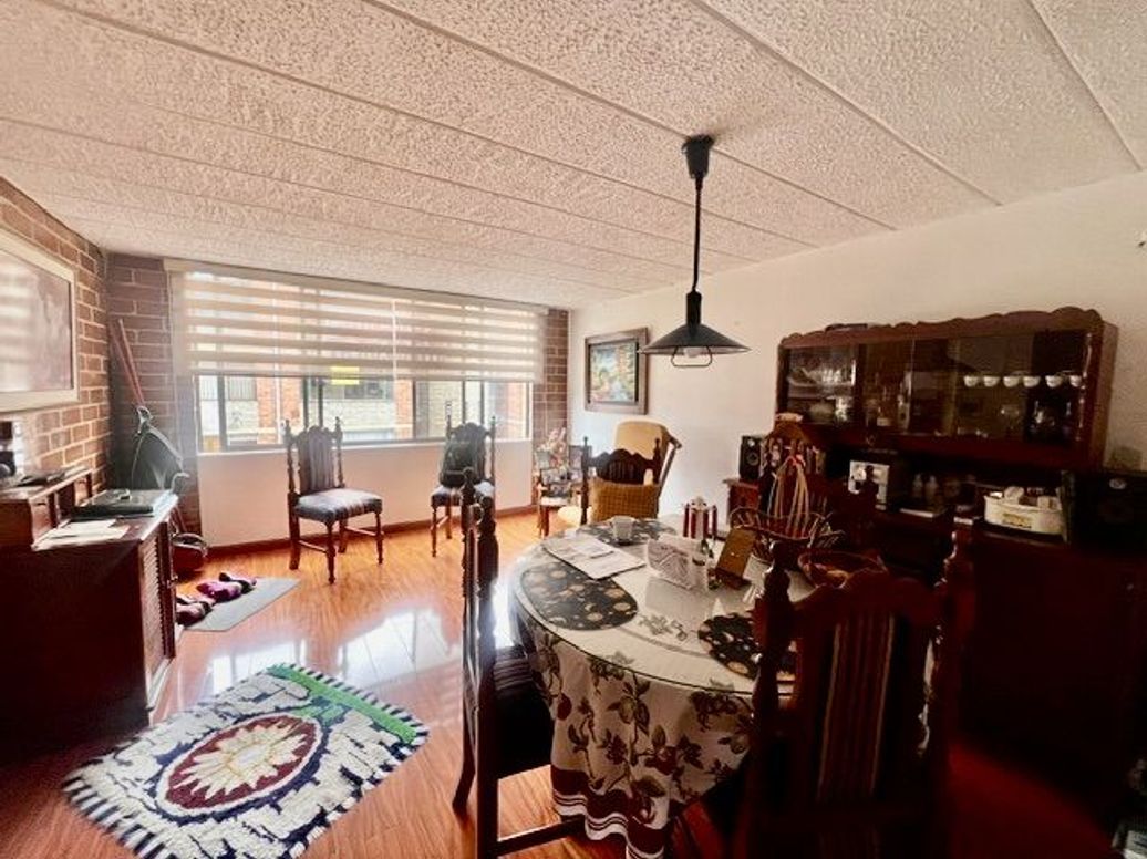 Apartamento de 3 alcobas en venta en Rincón De Santa Ines, Bogotá, 55 m² · foto 2 de 17