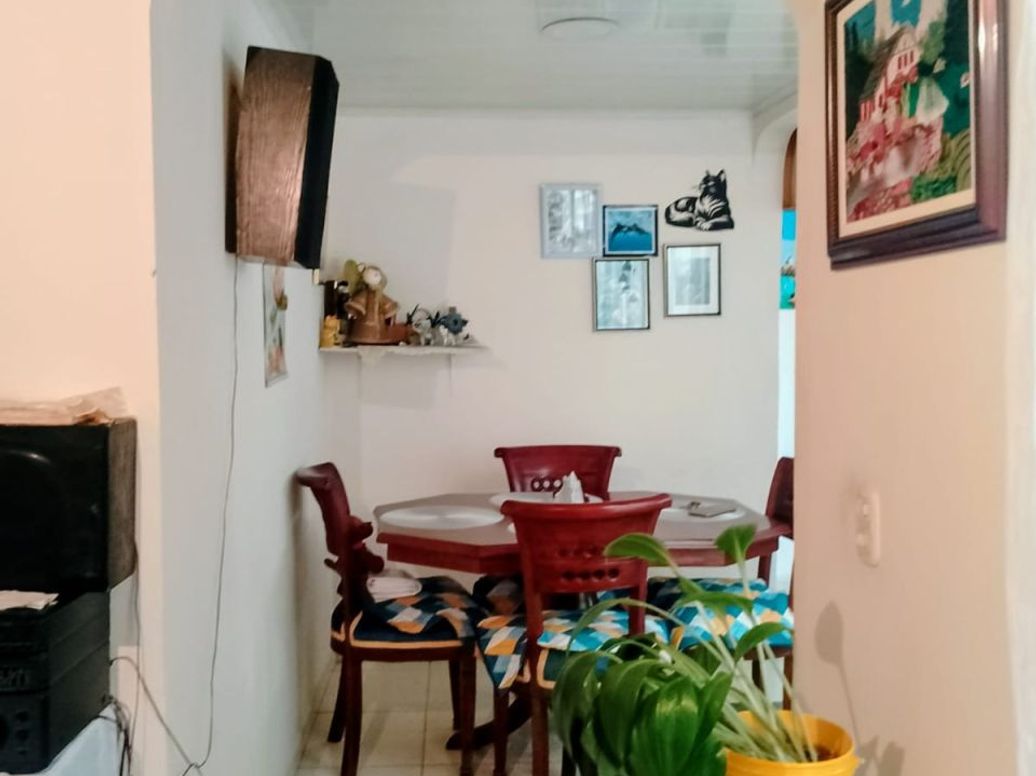 Casa de 5 alcobas en venta en La Española, Bogotá, 117 m² · foto 6 de 17