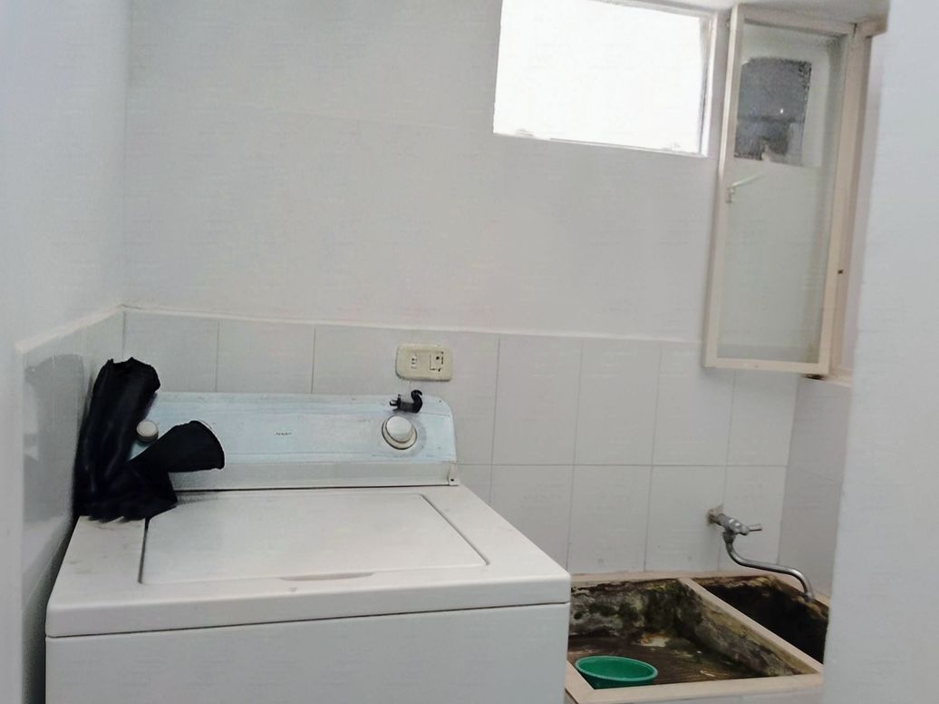 Casa de 5 alcobas en venta en Villa Luz, Bogotá, 364 m² · foto 14 de 20