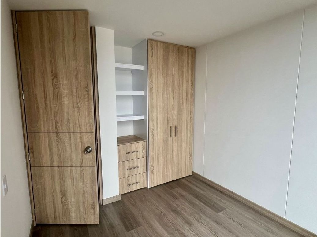 Apartamento de 2 alcobas en venta en Usaquén, Bogotá, 42 m² · foto 7 de 15