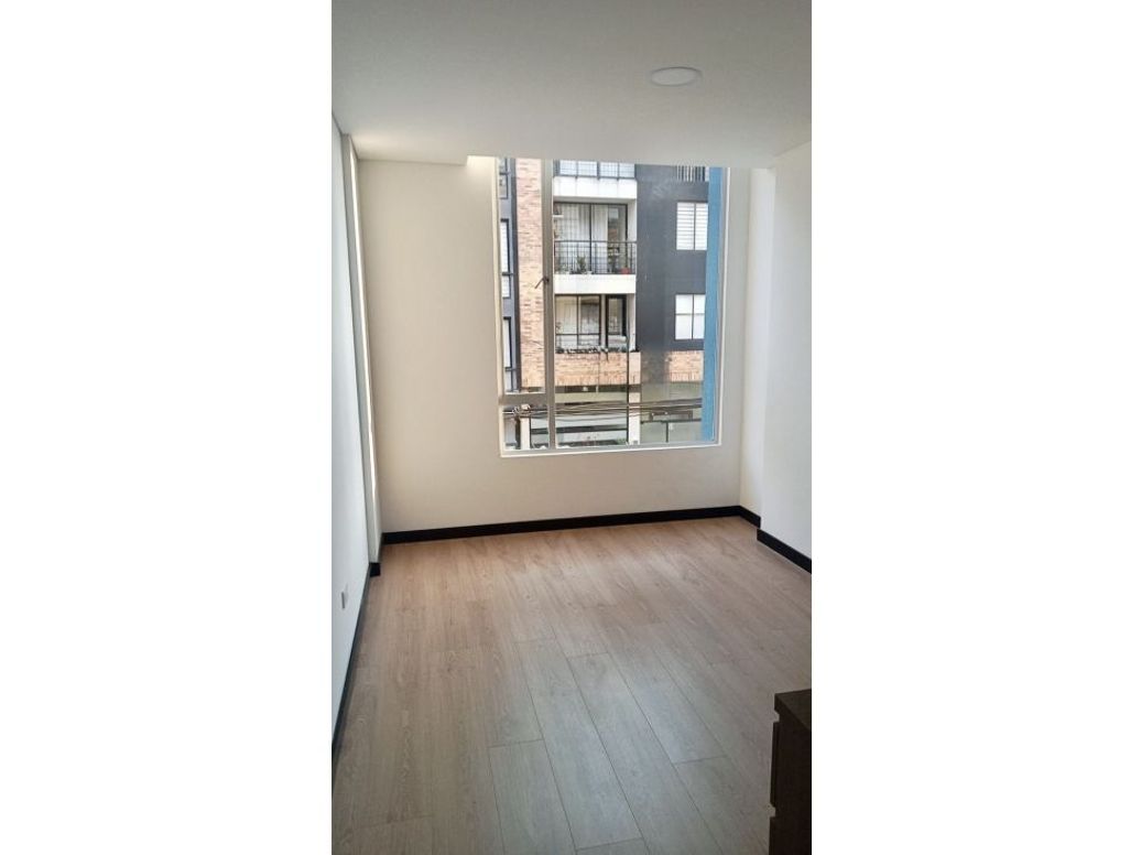 Apartamento de 2 alcobas en venta en El Batán, Bogotá, 59 m² · foto 5 de 14