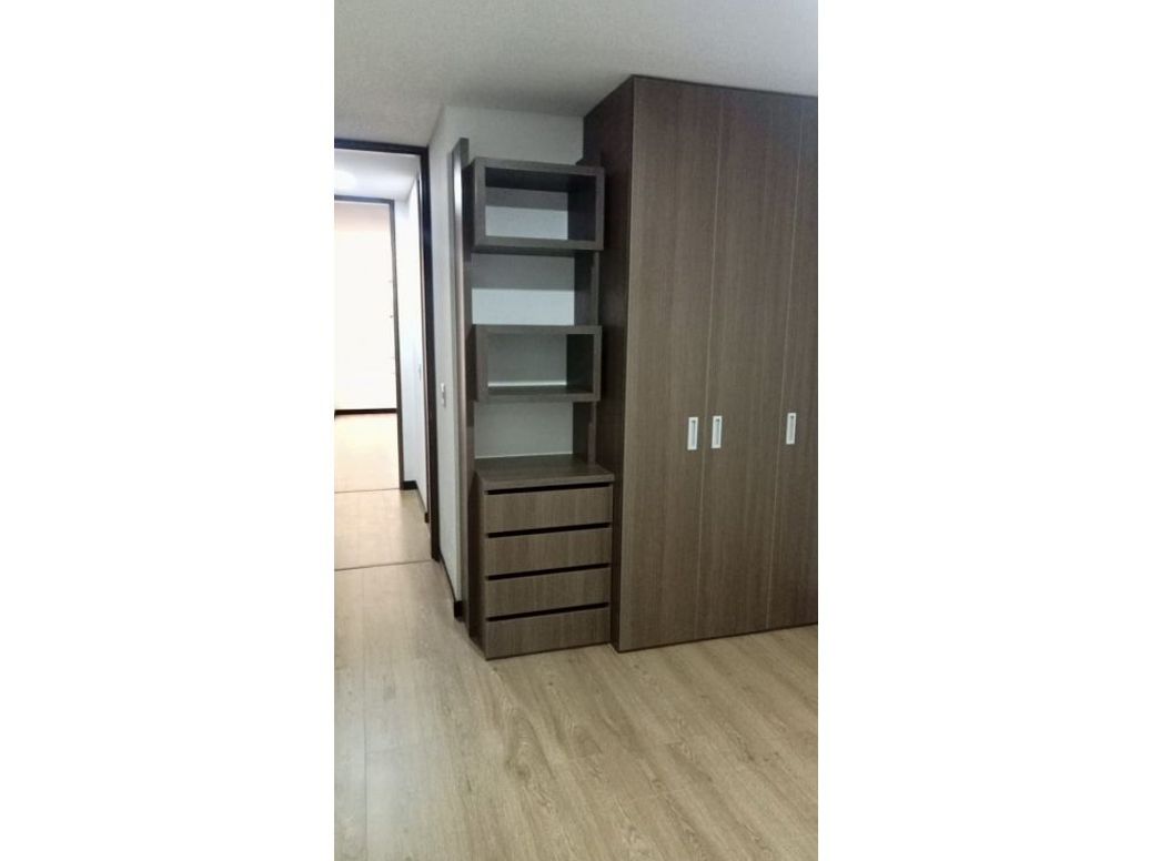 Apartamento de 2 alcobas en venta en El Batán, Bogotá, 59 m² · foto 9 de 14