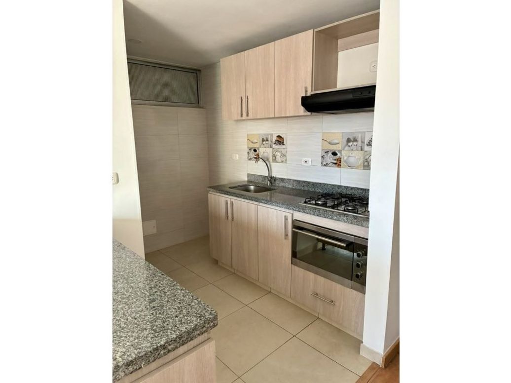 Apartamento de 3 alcobas en venta en Santa Ana Sur, Bogotá, 58 m² · foto 2 de 20