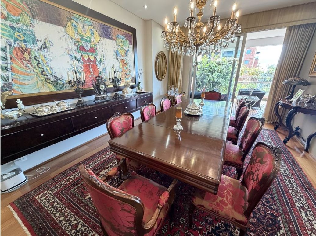 Apartamento de 3 alcobas en venta en Los Rosales, Bogotá, 452 m² · foto 5 de 20