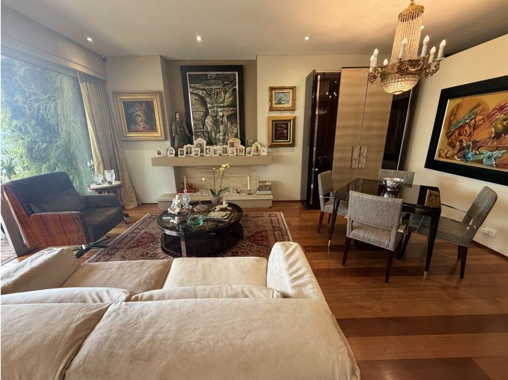 Apartamento de 3 alcobas en venta en Los Rosales, Bogotá, 452 m² · foto 3 de 20