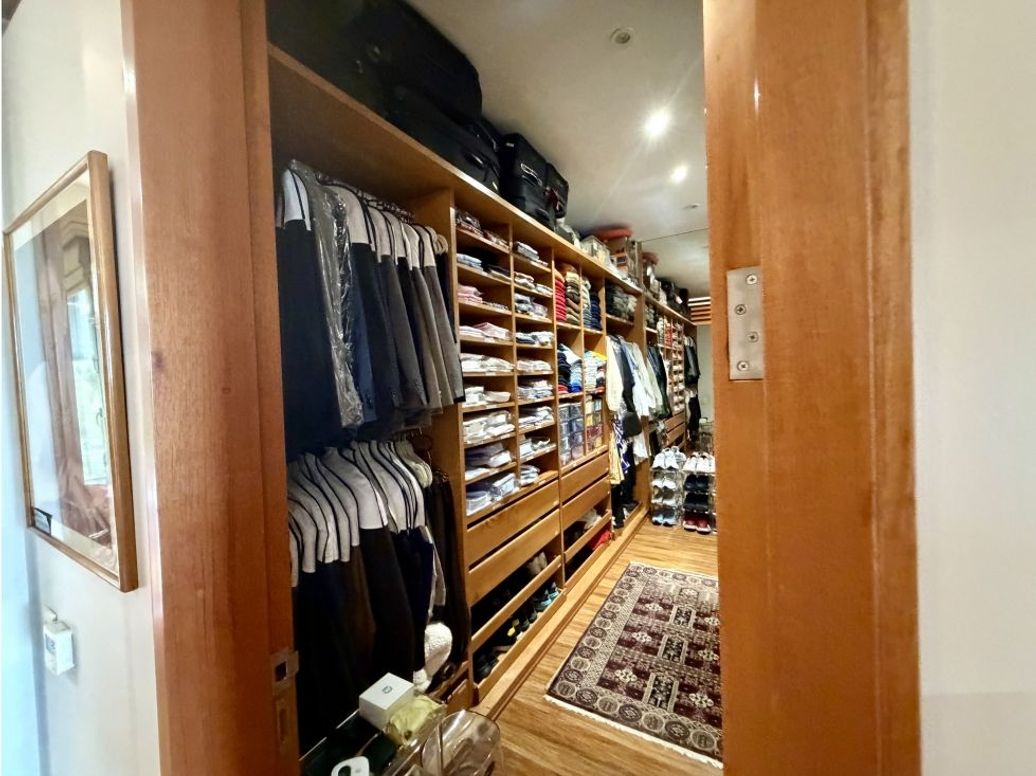 Apartamento de 3 alcobas en venta en Los Rosales, Bogotá, 452 m² · foto 16 de 20