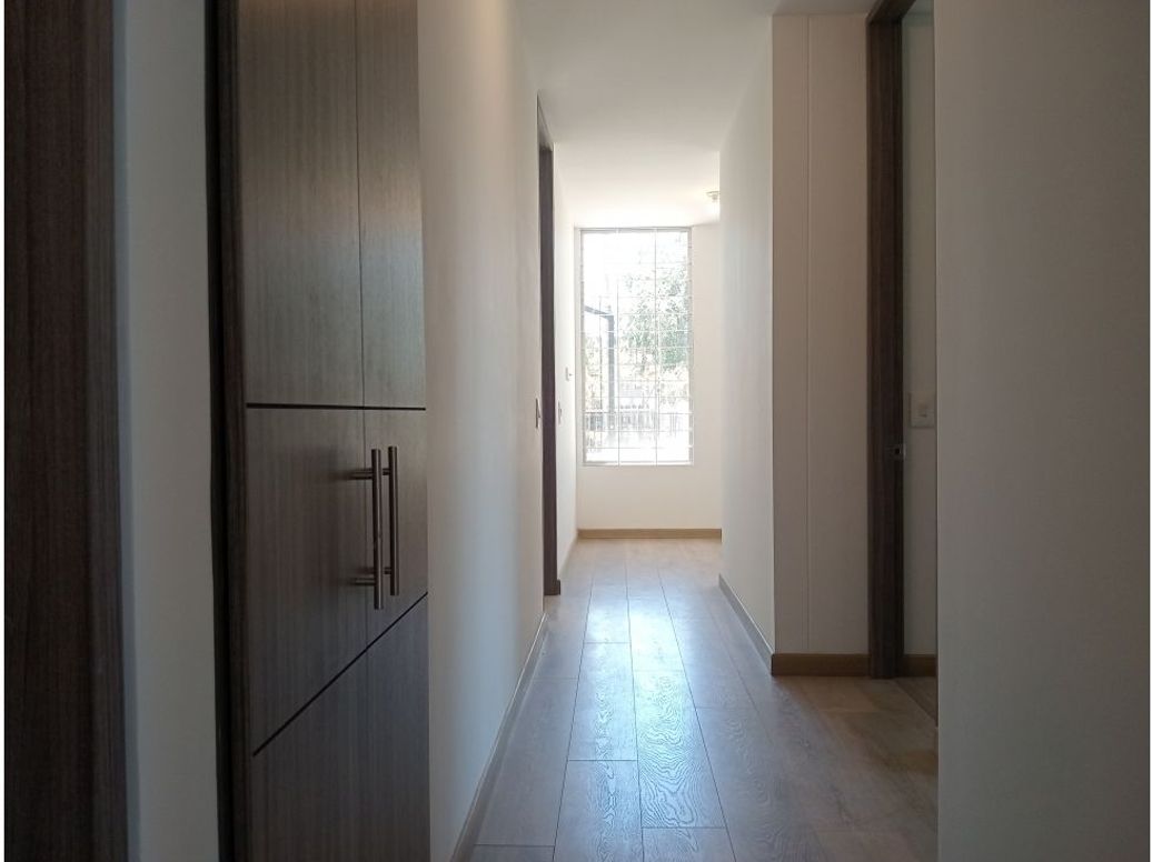 Apartamento de 3 alcobas en venta en Gran Granada, Bogotá, 72 m² · foto 5 de 20