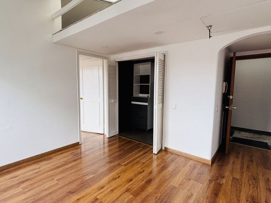 Apartamento de 1 alcoba en arriendo en Chico Norte Et. Iii, Bogotá, 34 m² · foto 4 de 19