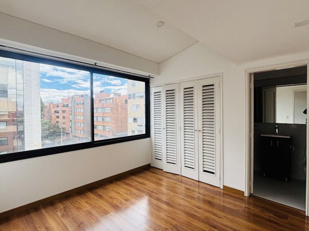 Apartamento de 1 alcoba en arriendo en Chico Norte Et. Iii, Bogotá, 34 m² · foto 8 de 19