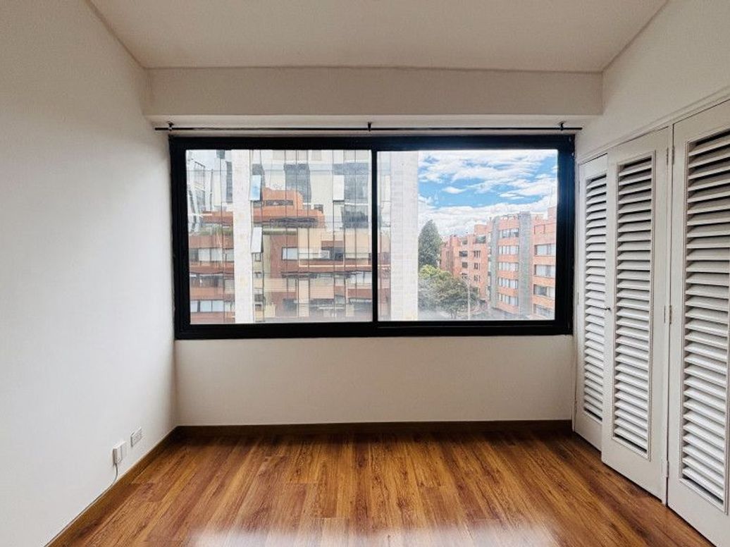 Apartamento de 1 alcoba en arriendo en Chico Norte Et. Iii, Bogotá, 34 m² · foto 9 de 19