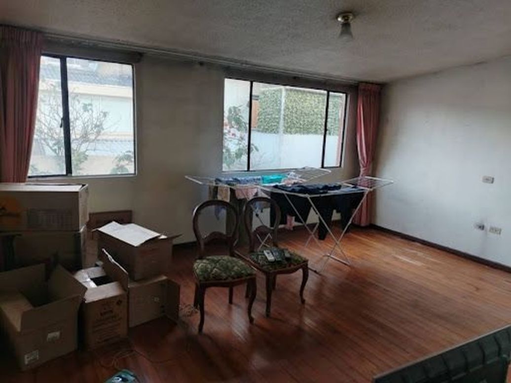 Casa de 5 alcobas en venta en Belalcázar, Bogotá, 246 m² · foto 10 de 17
