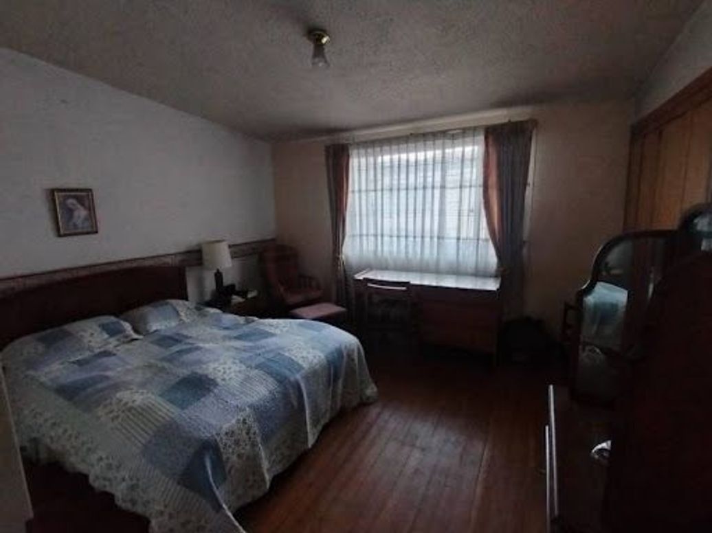 Casa de 5 alcobas en venta en Belalcázar, Bogotá, 246 m² · foto 14 de 17