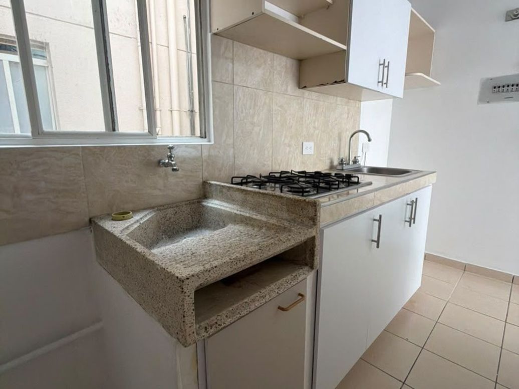 Apartamento de 3 alcobas en venta en Atardeceres De Suba, Bogotá, 54 m² · foto 9 de 19