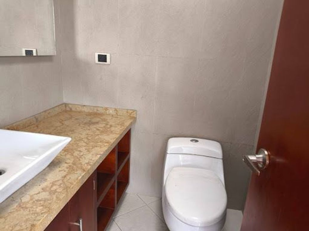Apartamento de 5 alcobas en venta en Santa Barbara, Bogotá, 380 m² · foto 14 de 20