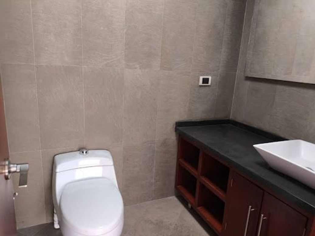 Apartamento de 5 alcobas en venta en Santa Barbara, Bogotá, 380 m² · foto 17 de 20