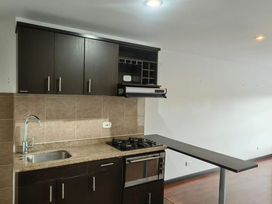 Apartamento de 1 alcoba en venta en Cedritos, Bogotá, 36 m² · foto 5 de 11
