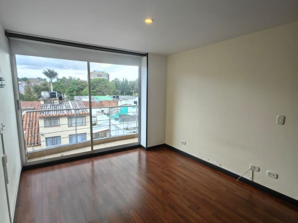 Apartamento de 1 alcoba en venta en Cedritos, Bogotá, 36 m² · foto 6 de 11