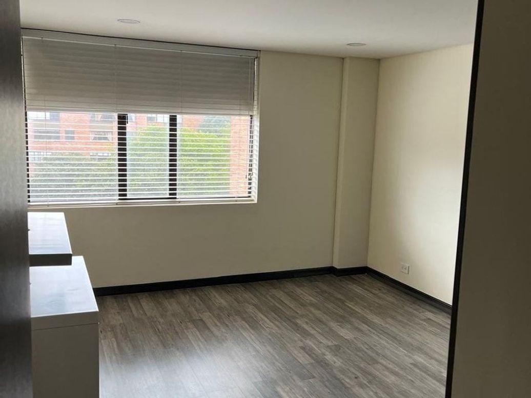 Apartamento de 3 alcobas en venta en Ub. Cordoba, Bogotá, 102 m² · foto 16 de 20