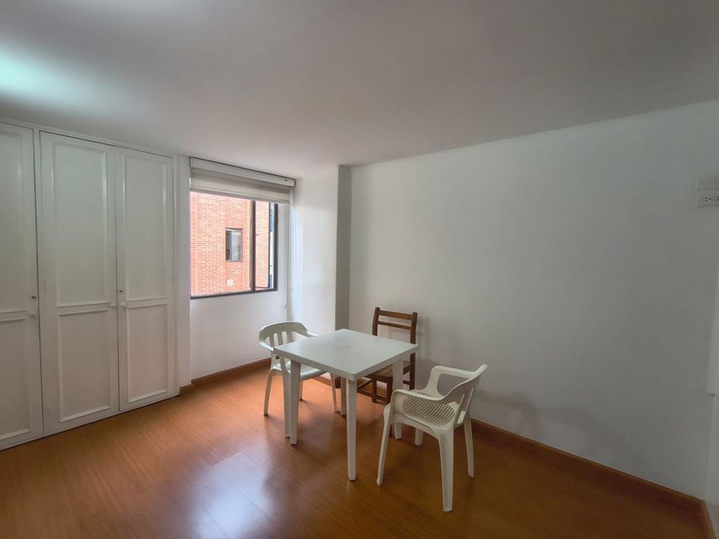 Apartamento de 5 alcobas en venta en Quinta Paredes, Bogotá, 143 m² · foto 8 de 16
