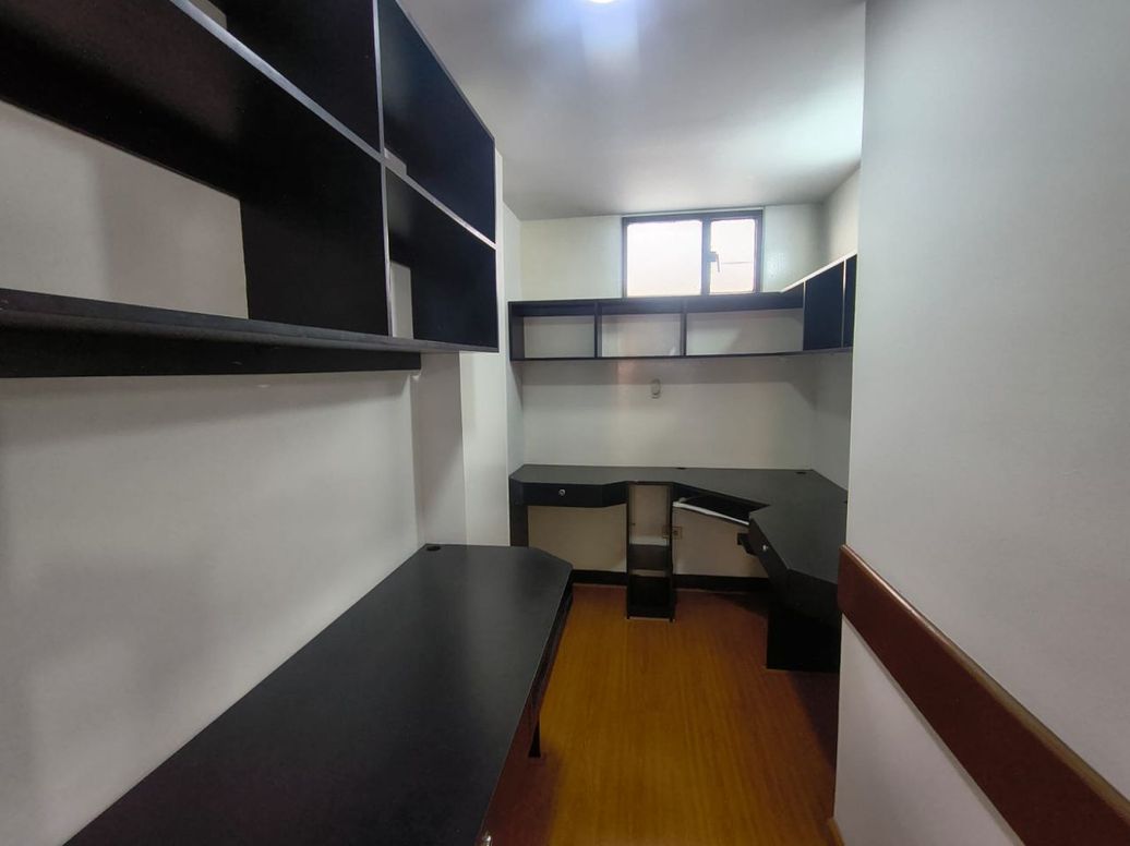 Apartamento de 5 alcobas en venta en Quinta Paredes, Bogotá, 143 m² · foto 9 de 16