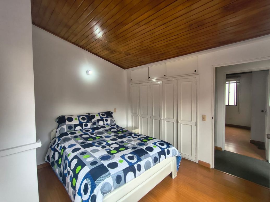 Apartamento de 5 alcobas en venta en Quinta Paredes, Bogotá, 143 m² · foto 15 de 16