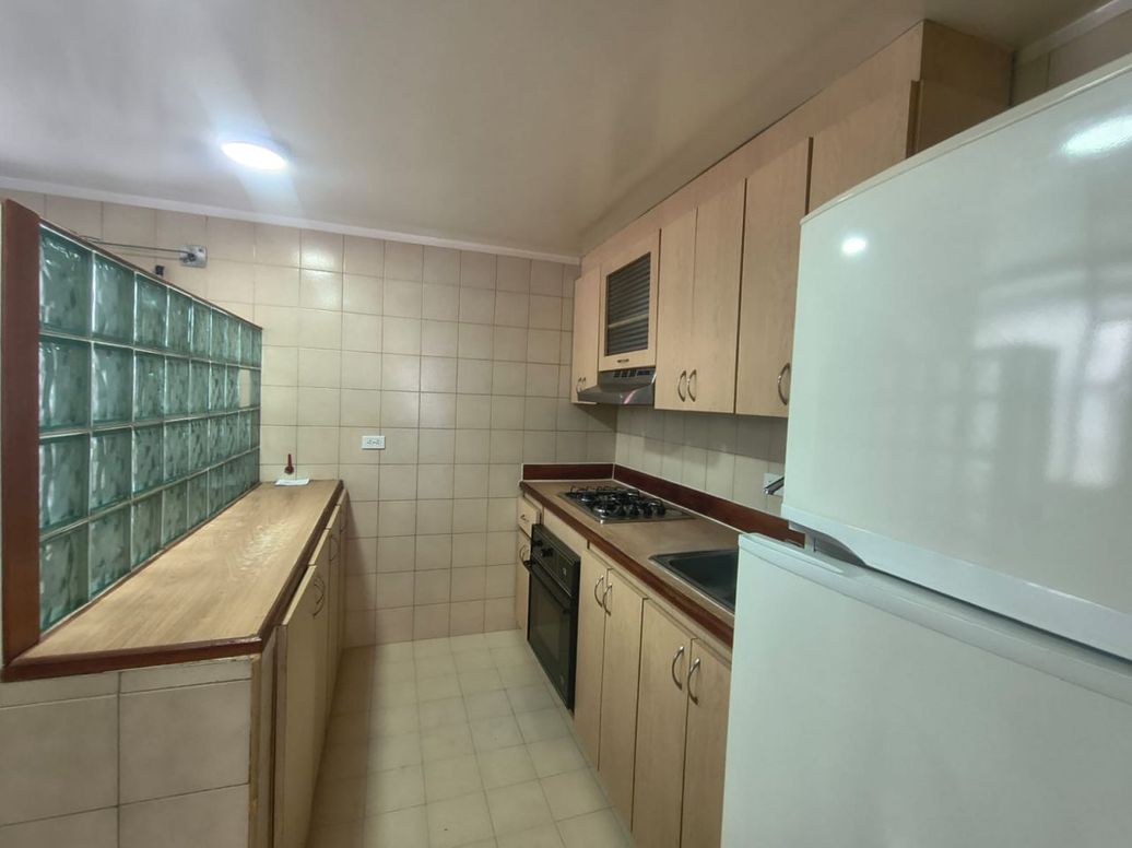 Apartamento de 5 alcobas en venta en Quinta Paredes, Bogotá, 143 m² · foto 2 de 16