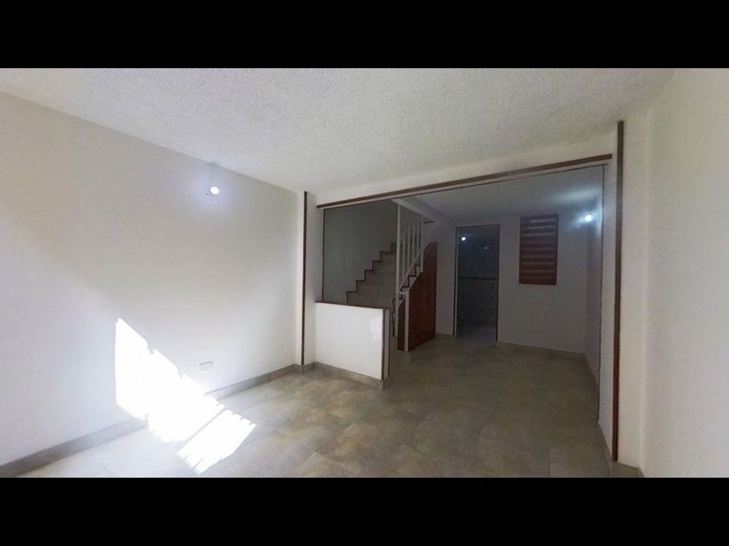 Casa de 4 alcobas en venta en Sabana De Tibabuyes, Bogotá, 79 m² · foto 3 de 20
