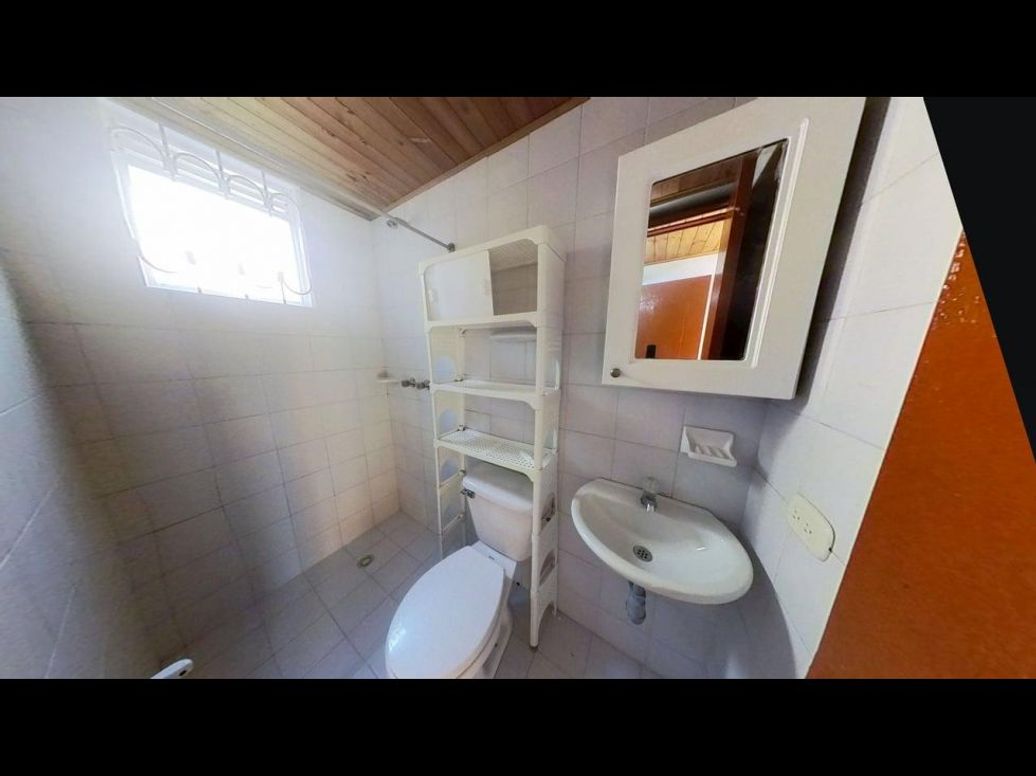 Casa de 4 alcobas en venta en Sabana De Tibabuyes, Bogotá, 79 m² · foto 11 de 20