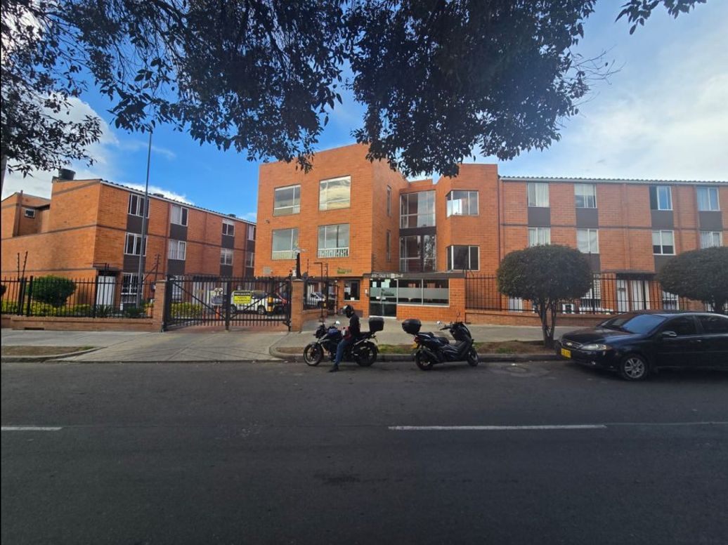 Casa de 4 alcobas en venta en Sabana De Tibabuyes, Bogotá, 79 m² · foto 20 de 20