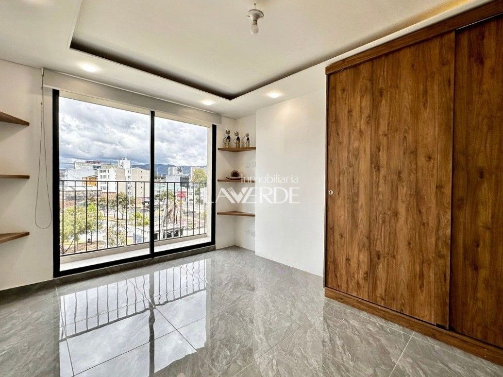 Apartaestudio en venta en Colombia, Bogotá, 22 m² · foto 2 de 9