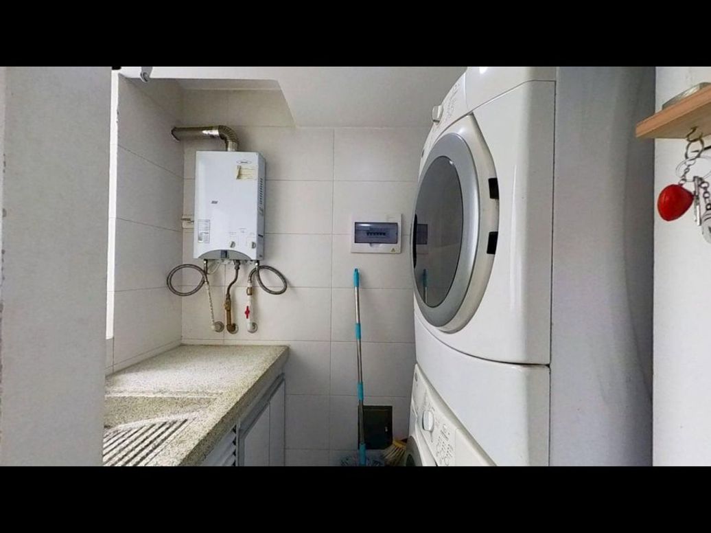 Apartamento de 3 alcobas en venta en San Antonio, Bogotá, 82 m² · foto 6 de 19